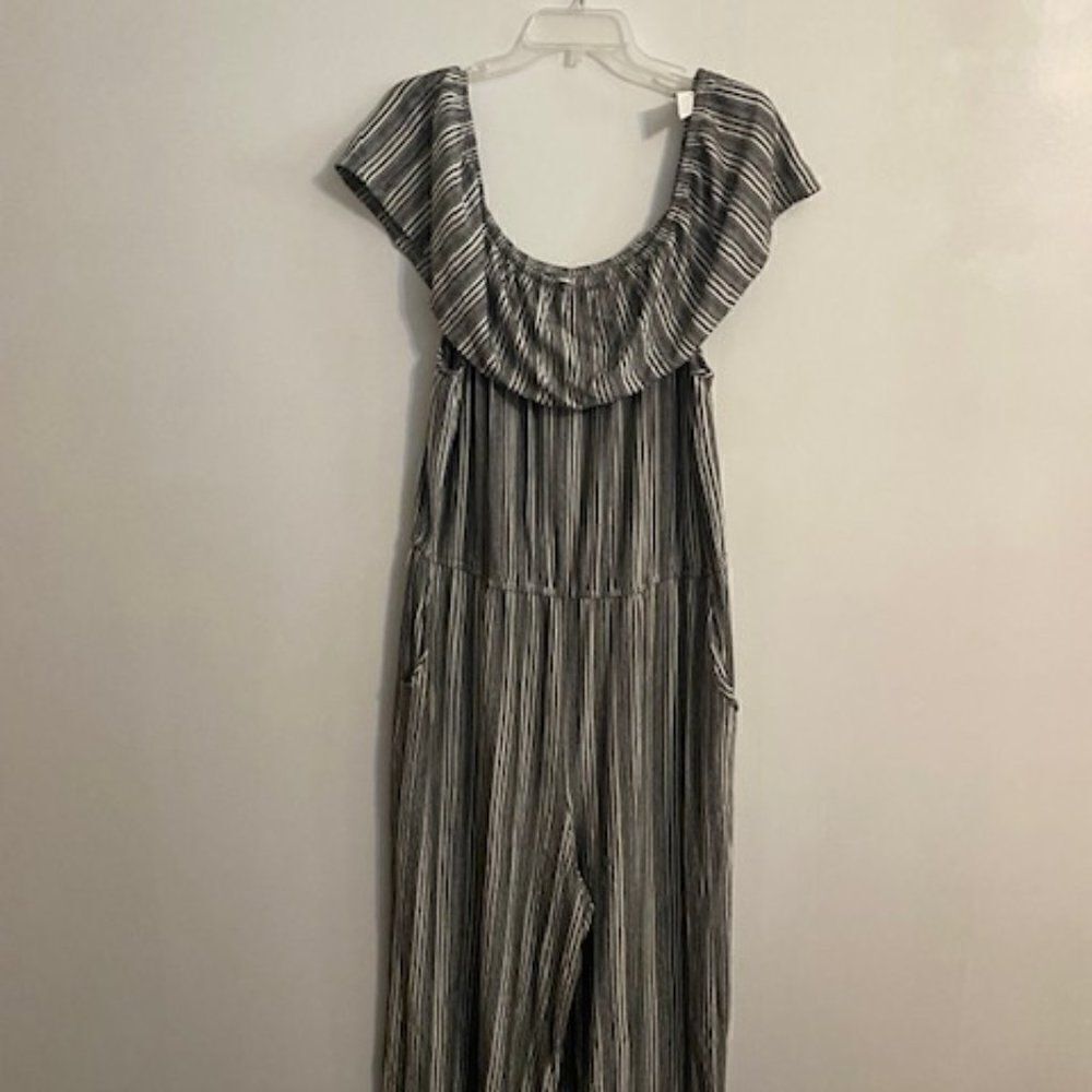 Xhililaration Grey/Black/White jumpsuit, size 1X